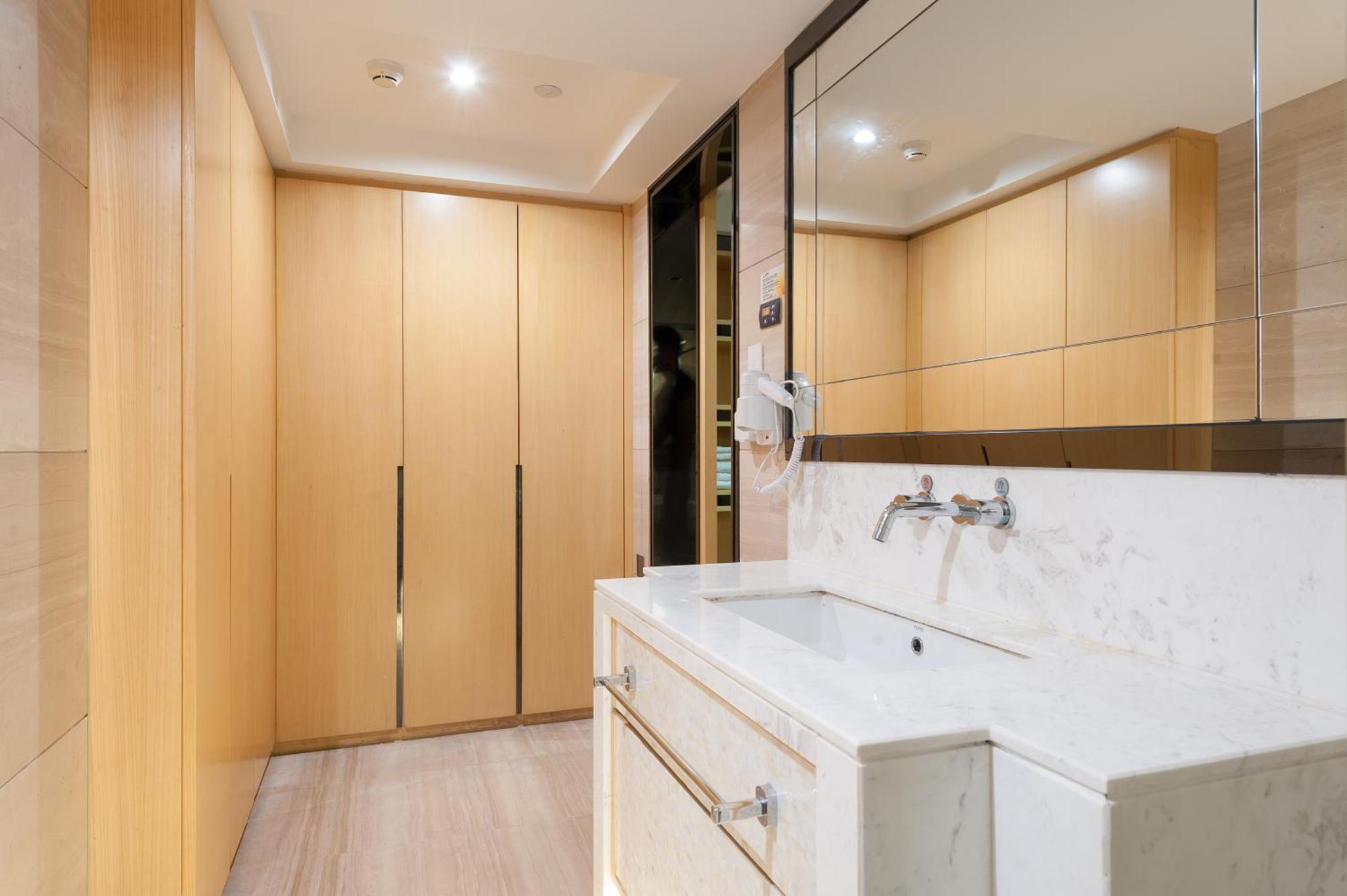 Qingman Apartment Guangzhou Zhujiang New Town East Railway Station Branch מראה חיצוני תמונה